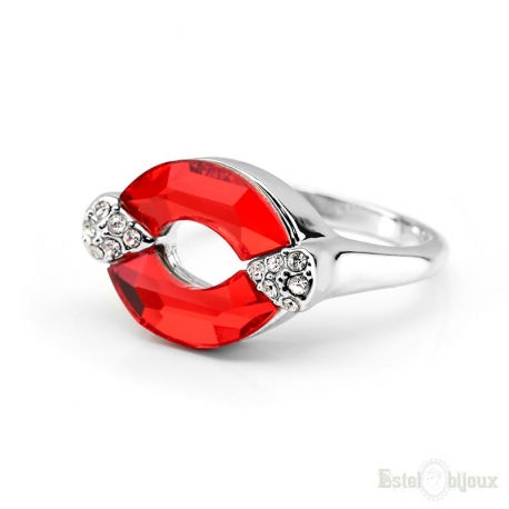 Red Austrian Crystal Love Lips Ring